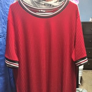 Tops stretchy material will fit 2x or 3x New worn